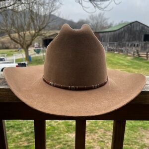 Resistol George Strait cowboy hat
